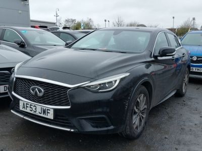 Infiniti Q30