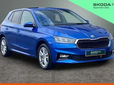 Used Skoda Fabia SE L 85 HP (62 kW) 2024 Race blue metallic Hatchback