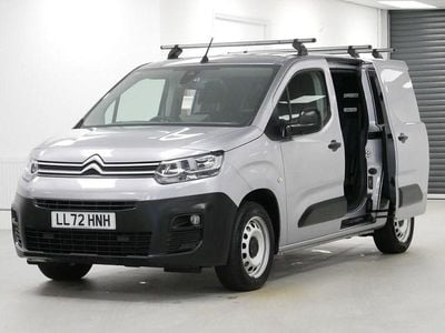 Used Citroën Berlingo 100 HP (73 kW) 2023 Grey MPV