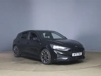 Gebraucht Ford Focus ST-Line X 125 PS (91 kW) 2021 Schwarz Kleinwagen