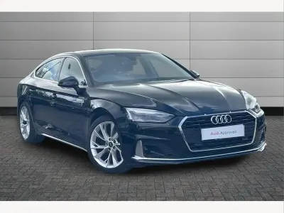 Używany Audi A5 Sport 150 KM (110 kW) 2024 Czarny Hatchback