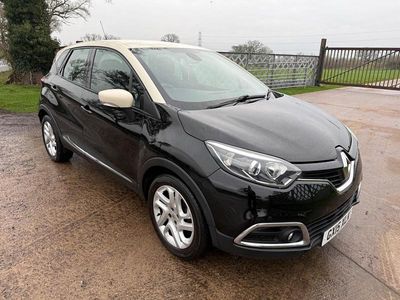 Used Renault Captur Dynamique 2015 Black/cream SUV