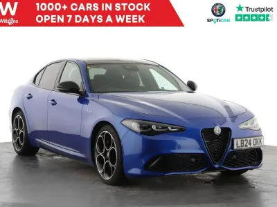 Begagnad Alfa Romeo Giulia Sprint 280 HK (205 kW) 2024 Blå Sedan