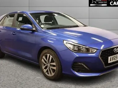 Used Hyundai i30 SE 140 HP (102 kW) 2019 Blue Hatchback