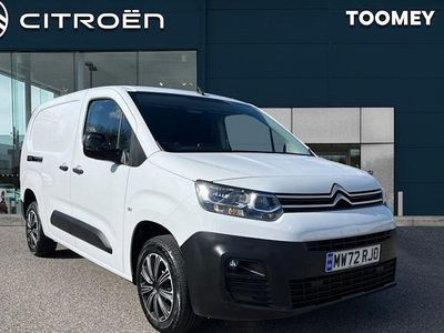 Used Citroën Berlingo 102 HP (75 kW) 2022 White MPV