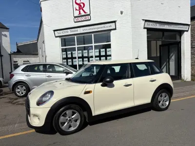 Used Mini ONE Hatch 102 HP (75 kW) 2015 White Hatchback