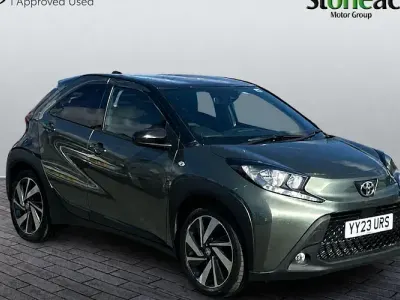 Used Toyota Aygo X 72 HP (52 kW) 2023 Green SUV