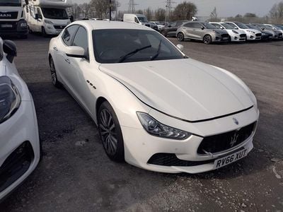 Used Maserati Ghibli 275 HP (202 kW) 2016 White Sedan