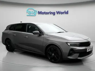 Używany Vauxhall Astra S 178 KM (130 kW) 2023 Szary Kombi