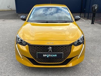 Peugeot e-208