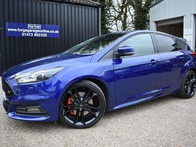 Used Ford Focus ST 185 HP (136 kW) 2016 Blue Hatchback