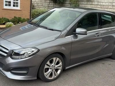 Mercedes B200