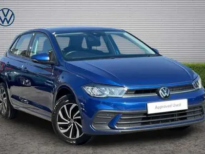 Used VW Polo Life 95 HP (69 kW) 2024 Blue Hatchback