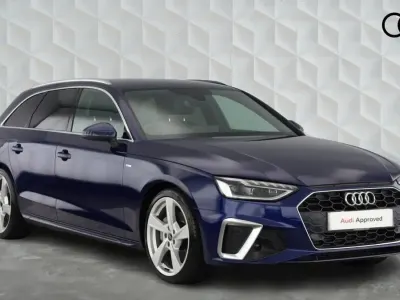 Used Audi A4 S-Line 200 HP (147 kW) 2024 Blue Estate