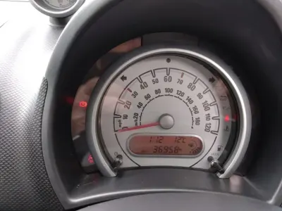 Używany Vauxhall Agila Design Edition 85 KM (62 kW) 2009 Srebrny Minivan