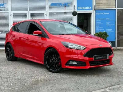 Used Ford Focus ST 185 HP (136 kW) 2018 Red Hatchback