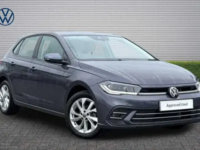 Usado VW Polo Style 95 HP (69 kW) 2023 Cinzento Citadino