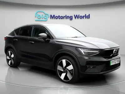 Usado Volvo C40 Ultimate 300 kW (408 HP) 2022 Preto SUV