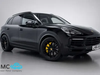 Used Porsche Cayenne 441 HP (324 kW) 2018 Black SUV