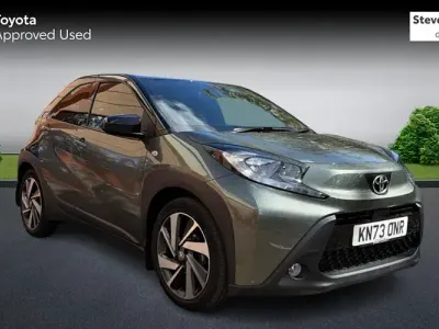 Used Toyota Aygo X 72 HP (52 kW) 2023 Green SUV