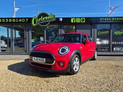 Used Mini Cooper Classic 136 HP (100 kW) 2019 Red Hatchback