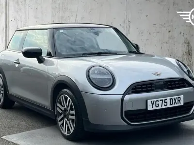 Used Mini Cooper Hatch 113 kW (154 HP) 2025 Silver Hatchback