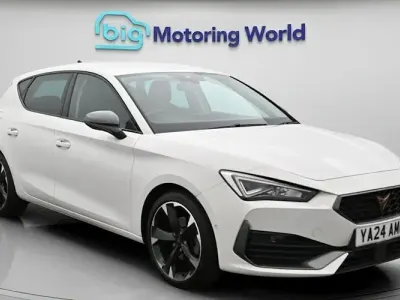 Used Cupra Leon 150 HP (110 kW) 2023 White Hatchback