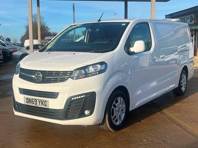 White Used 2019 Vauxhall Vivaro Sportive MPV | £9,450 (Good price)