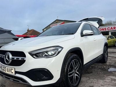 Used Mercedes GLA200 Executive 163 HP (119 kW) 2023 White SUV