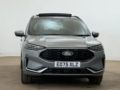 Used Ford Kuga ST-Line X 243 HP (178 kW) 2025 Solar silver (metallic) SUV