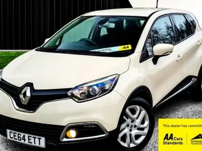 Used Renault Captur Dynamique 90 HP (66 kW) 2014 Cream SUV