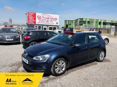 Used VW Golf VII SE 122 HP (89 kW) 2013 Blue Hatchback