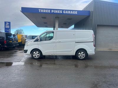 Used Ford Transit Custom Limited 125 HP (91 kW) 2015 White Van