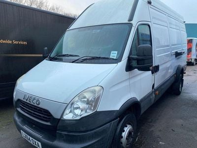 Used Iveco Daily 170 HP (125 kW) 2014 White Sedan