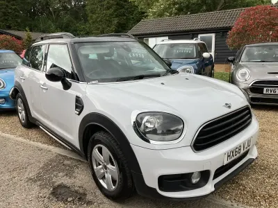 Used Mini Cooper Countryman 2018 White SUV