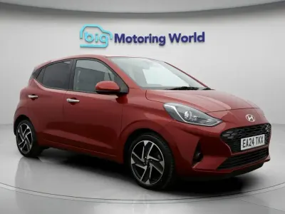Używany Hyundai i10 Premium 67 KM (49 kW) 2023 Czerwony Hatchback