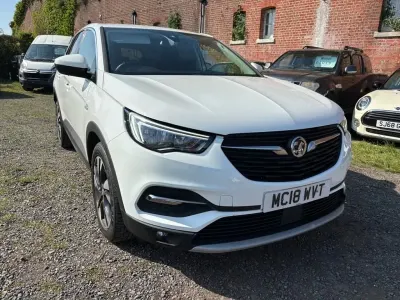 Second-hand Vauxhall Grandland X Sport 2018 Alb SUV