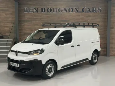 Used Citroën Dispatch 145 HP (106 kW) 2024 White MPV