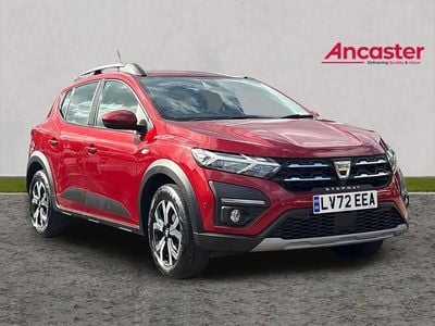 Used Dacia Sandero Prestige 90 HP (66 kW) 2022 Red SUV