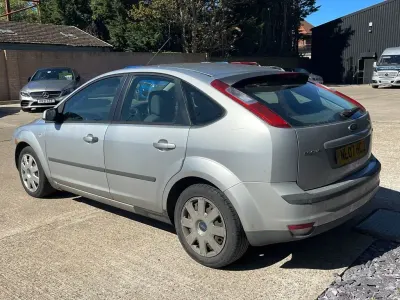 Used Ford Focus 99 HP (72 kW) 2007 Silver Hatchback