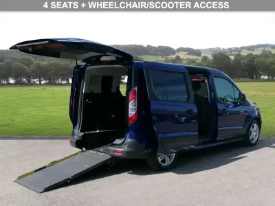 Used Ford Grand Tourneo Connect Zetec 120 HP (88 kW) 2019 Blue MPV