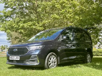Käytetty Ford Tourneo Connect Titanium 2023 Sininen Tila-auto
