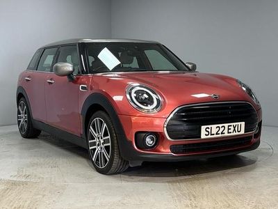 Usado Mini Cooper Clubman Exclusive 134 CV (98 kW) 2022 Rojo Familiar