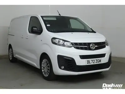 Used Vauxhall Vivaro 120 HP (88 kW) 2023 White MPV