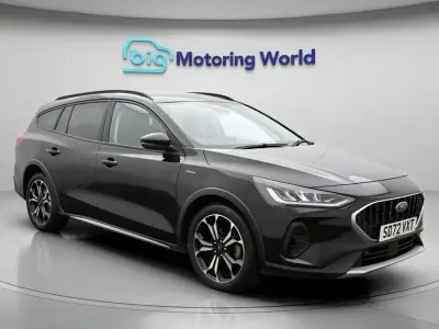 Used Ford Focus Active X 118 HP (86 kW) 2022 Black Estate