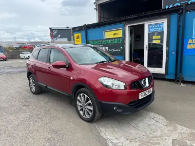 Used Nissan Qashqai +2 Tekna 2014 Red SUV