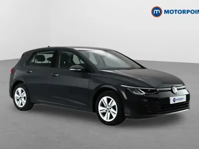 Używany VW Golf VIII Life 131 KM (96 kW) 2023 Szary Hatchback