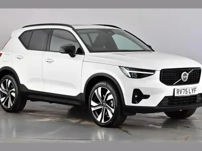 Used Volvo XC40 Ultra 197 HP (144 kW) 2025 Crystal white SUV
