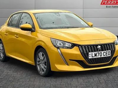 Used Peugeot 208 Active Premium 75 HP (55 kW) 2020 Yellow Hatchback