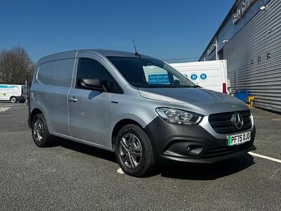 Begagnad Mercedes eCitan 89 kW (122 HK) 2025 Silver Van